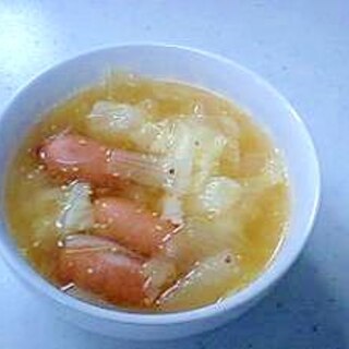 マスタード風味ソーセージとキャベツのポトフ風スープ